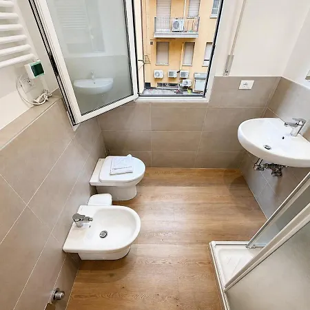 Nettuno - With Private Bathroom In The Center
