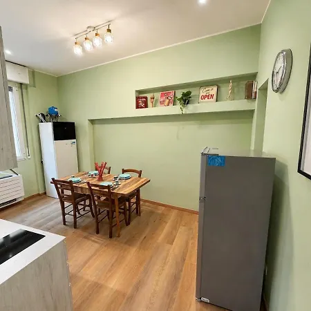 Nettuno - With Private Bathroom In The Center Pensjonat